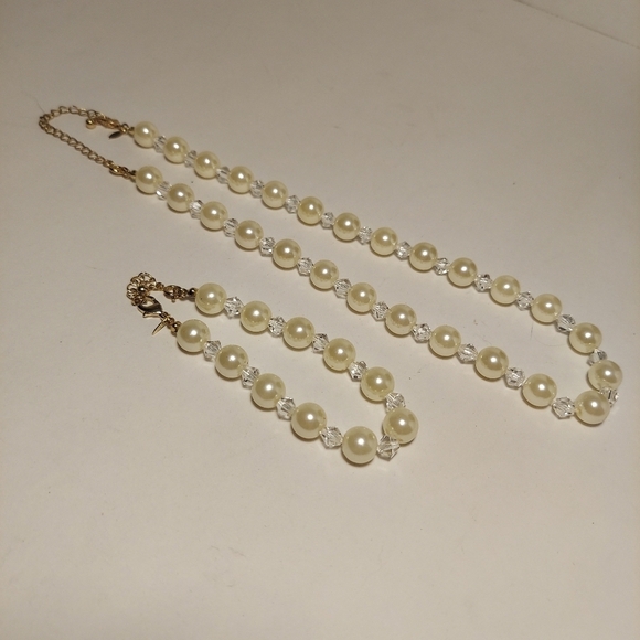 SAQ Clear Crystal Off White FAUX Pearl Beaded Necklace + Bracelet Signed Estate - Picture 5 of 10